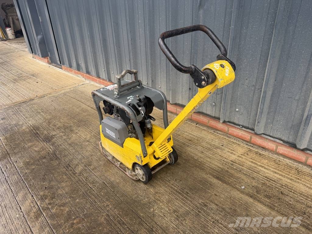 Wacker Neuson DPU 2540H 160 kg Plate Compactor Vibrátorok