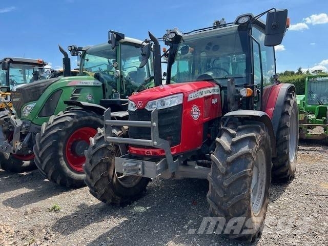 Massey Ferguson 4710M Traktorid