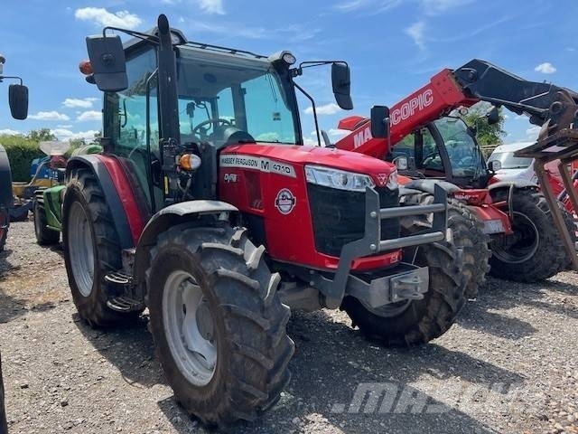Massey Ferguson 4710M Traktorid