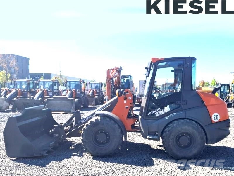 Hitachi ZW 95-6 Liukuohjatut kuormaajat