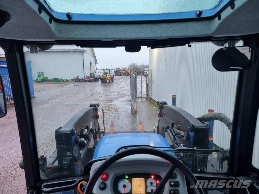 New Holland TD 5.85 lastare endast 390h 트랙터