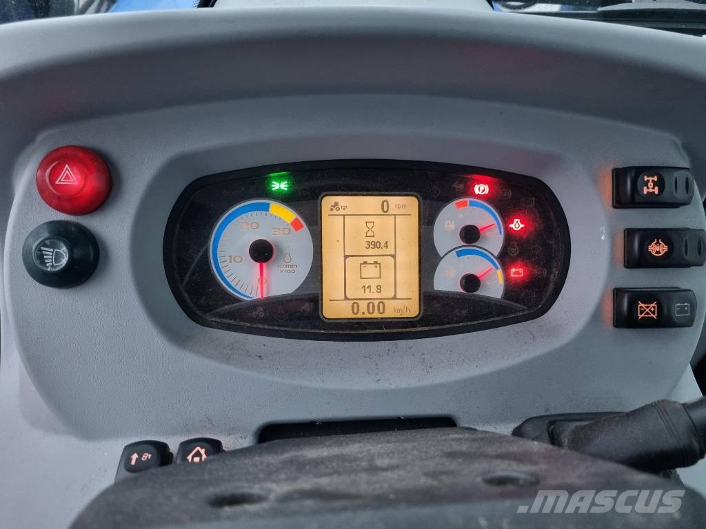 New Holland TD 5.85 lastare endast 390h 트랙터