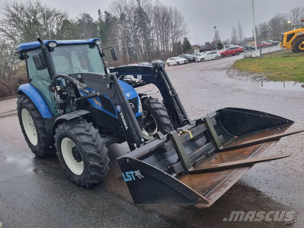 New Holland TD 5.85 lastare endast 390h 트랙터
