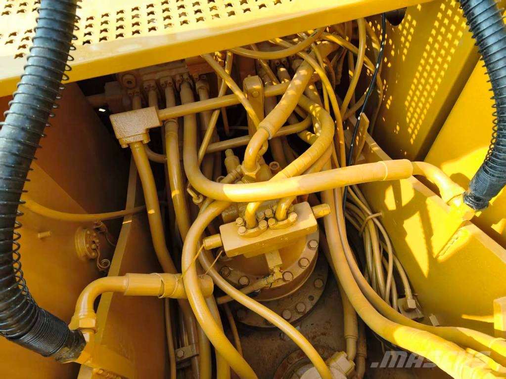 CAT 320 B L 대형 굴삭기 29톤 이상