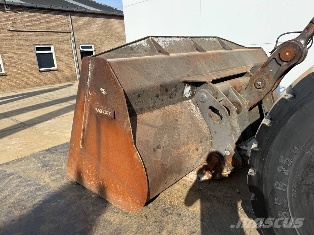 Volvo L150H - CDC Steering / Automatic Greasing Kolesni nakladalci