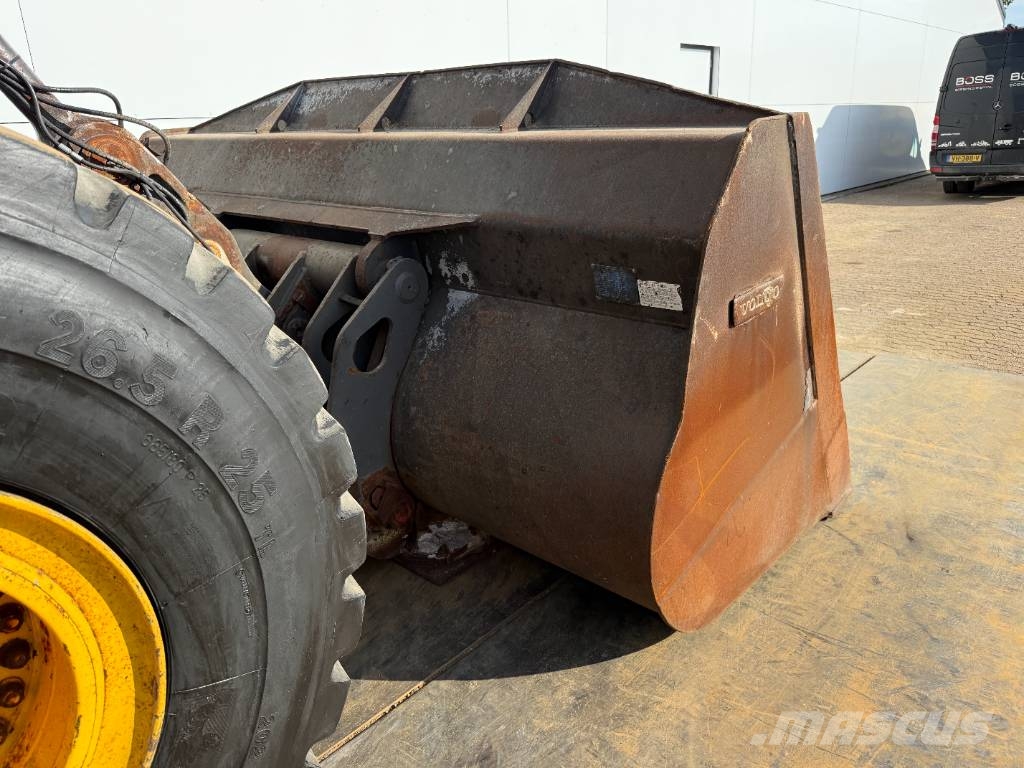 Volvo L150H - CDC Steering / Automatic Greasing Kolesni nakladalci