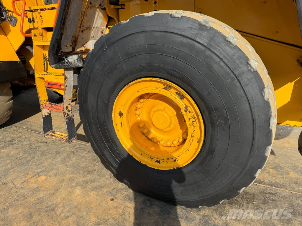Volvo L150H - CDC Steering / Automatic Greasing Kolesni nakladalci