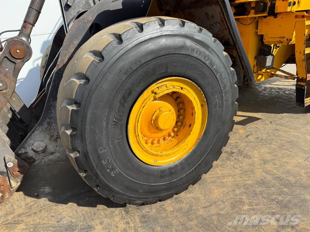 Volvo L150H - CDC Steering / Automatic Greasing Kolesni nakladalci