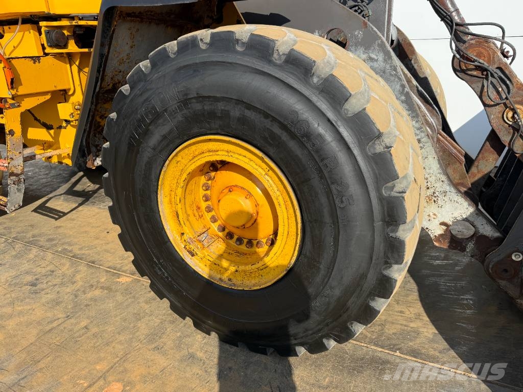 Volvo L150H - CDC Steering / Automatic Greasing Kolesni nakladalci