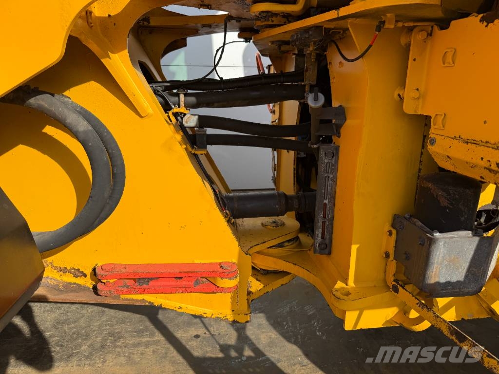 Volvo L150H - CDC Steering / Automatic Greasing Kolesni nakladalci
