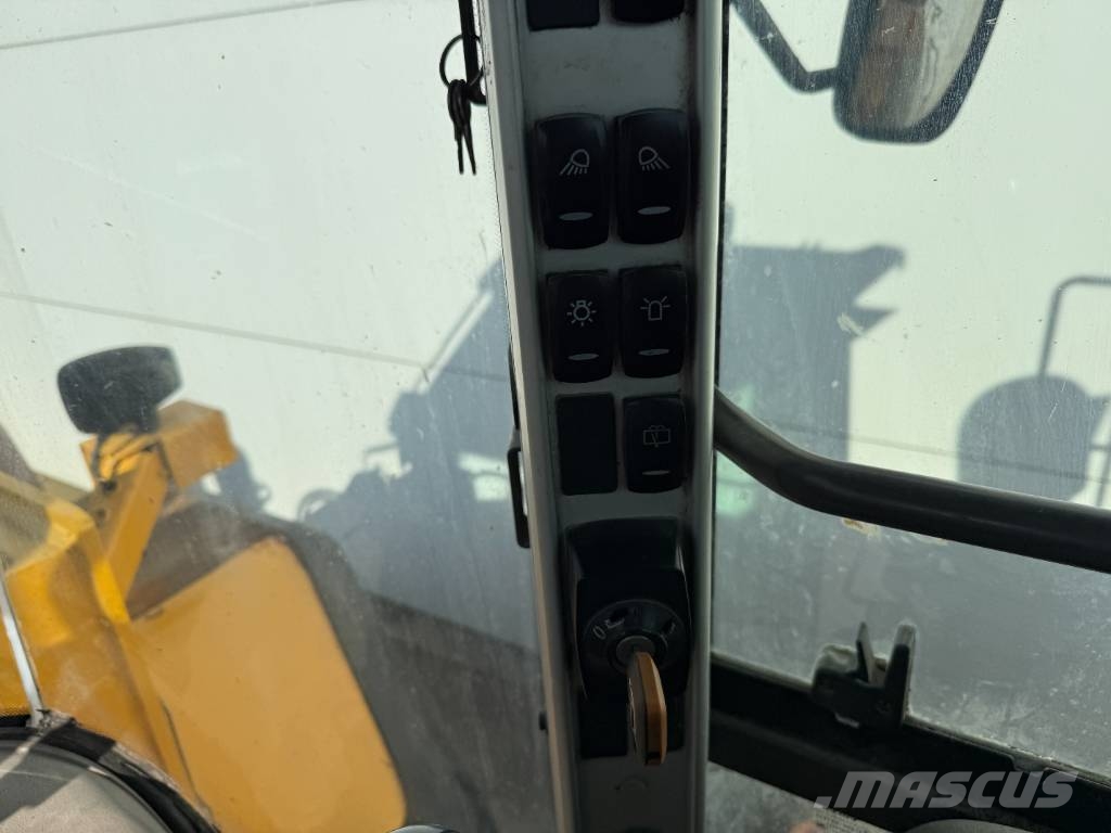 Volvo L150H - CDC Steering / Automatic Greasing Kolesni nakladalci