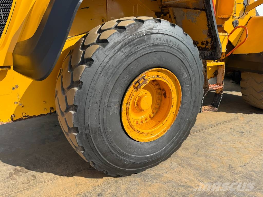 Volvo L150H - CDC Steering / Automatic Greasing Kolesni nakladalci