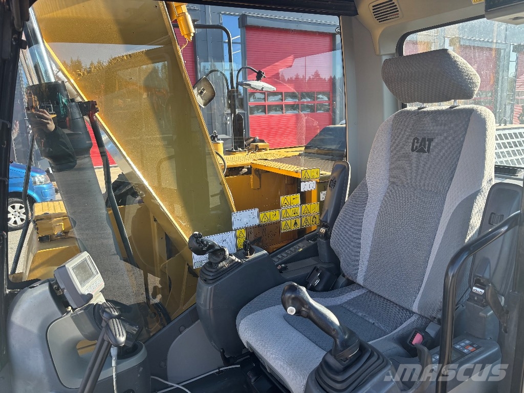 CAT 311 F LRR / Pyörittäjä, Kauha, Uudet ketjut! Pelle sur chenilles