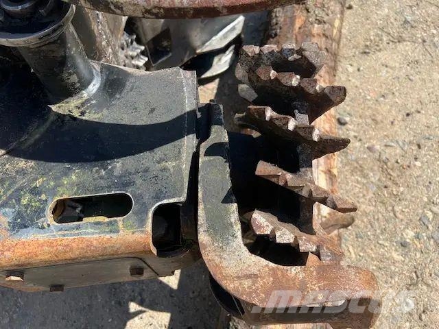 Valmet 911.3 حصادات
