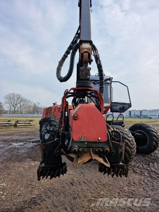Valmet 911.3 حصادات