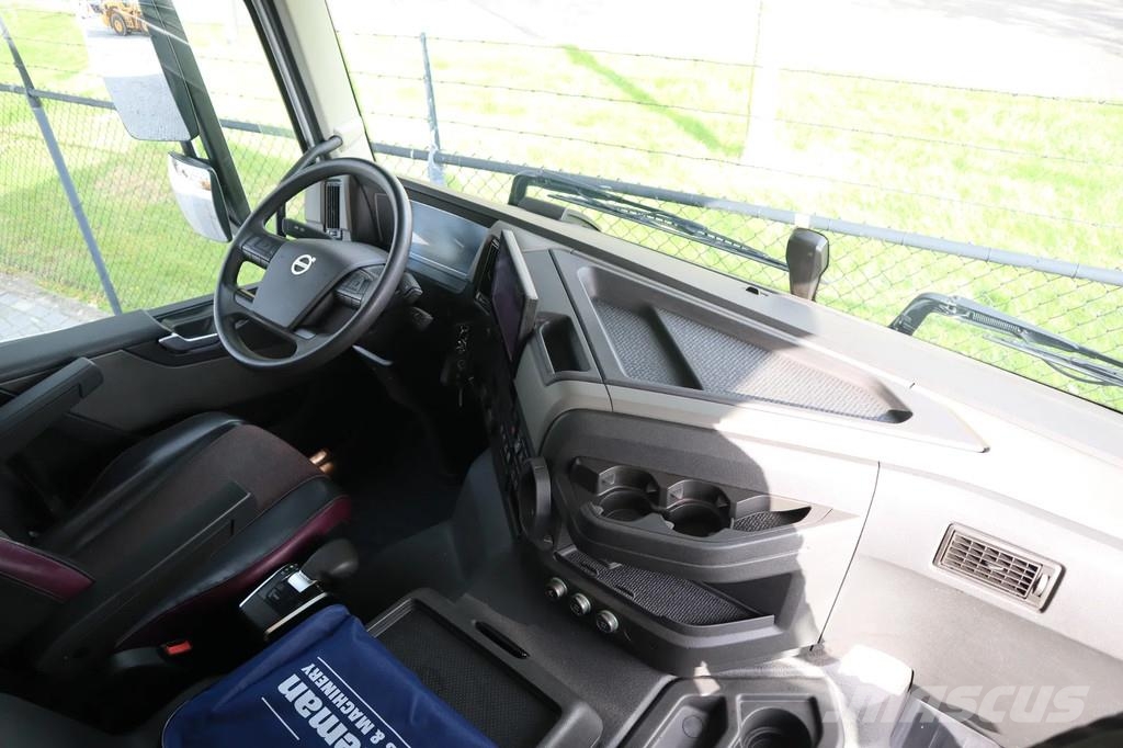 Volvo FM 380 6X2 | INSULATED + HEATING | 9.80 M BOX | EU Furgoonautod