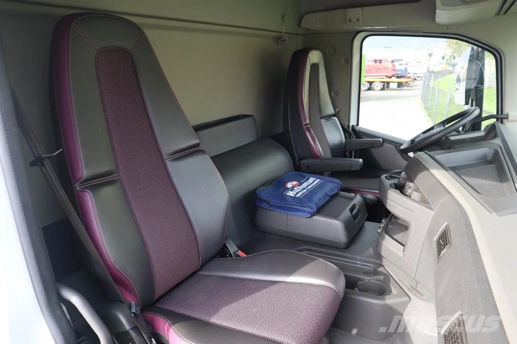 Volvo FM 380 6X2 | INSULATED + HEATING | 9.80 M BOX | EU Sanduk kamioni