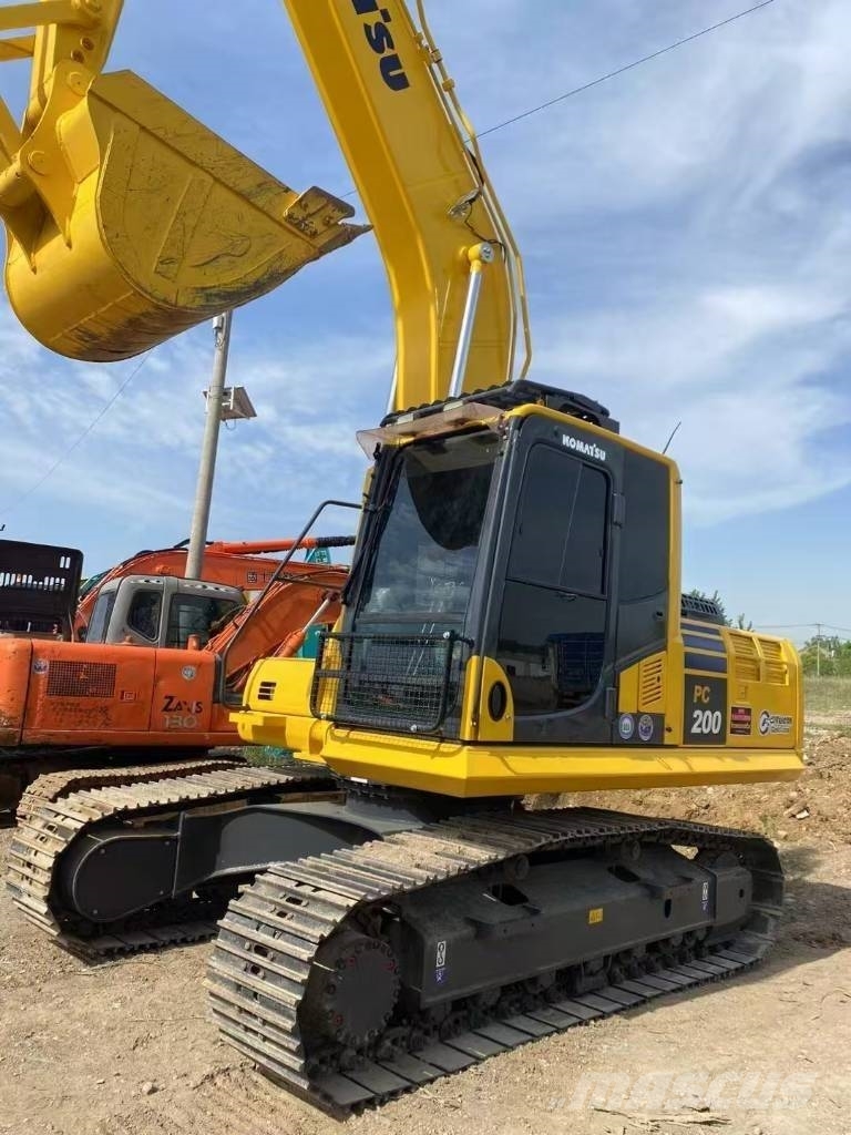 Komatsu 200-8 Escavadeiras de esteiras