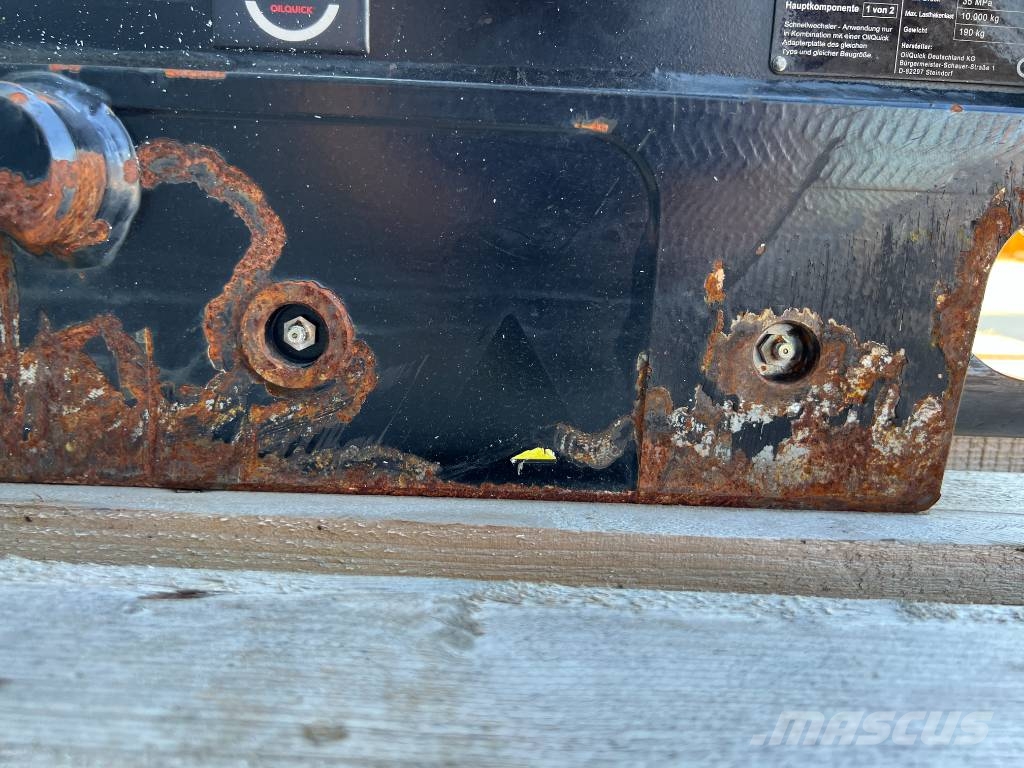 OilQuick OQ65 - 311F / 313F / 315F Quick connectors