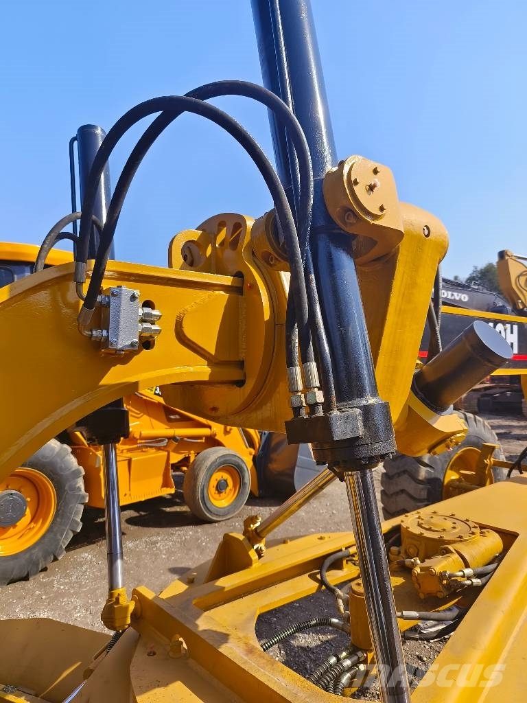 CAT 140 H Motoniveladoras