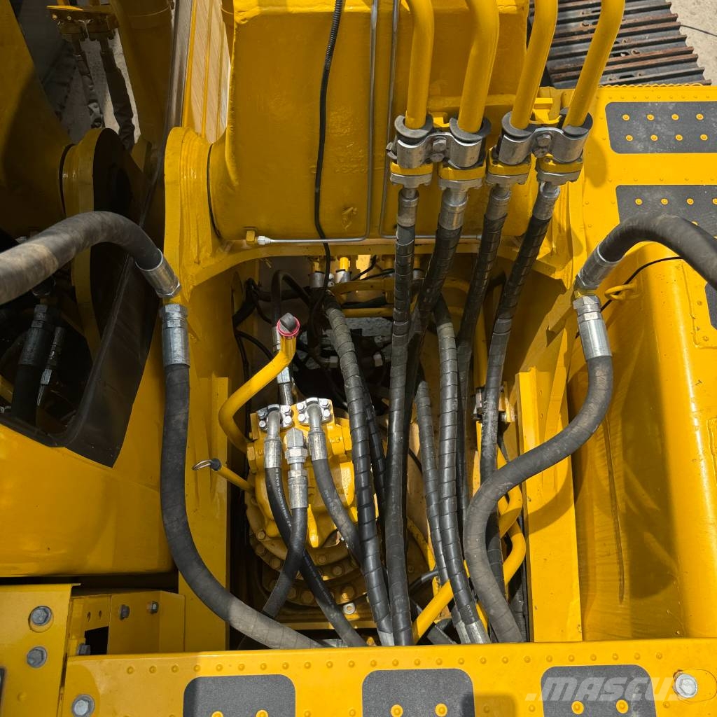 Komatsu PC 240-8 Gravemaskiner på larvebånd