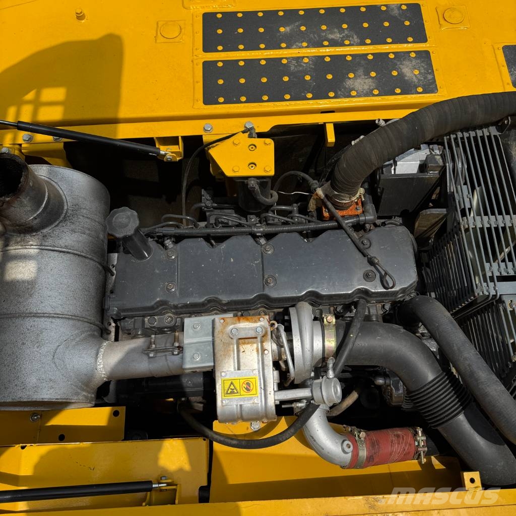 Komatsu PC 240-8 Gravemaskiner på larvebånd
