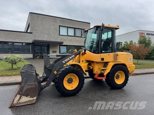 Volvo L 30 G Utovarivači na točkove