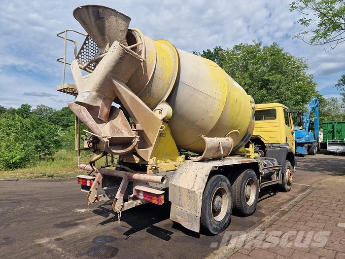 Mercedes-Benz 2527 B 6X4 Camiones de concreto