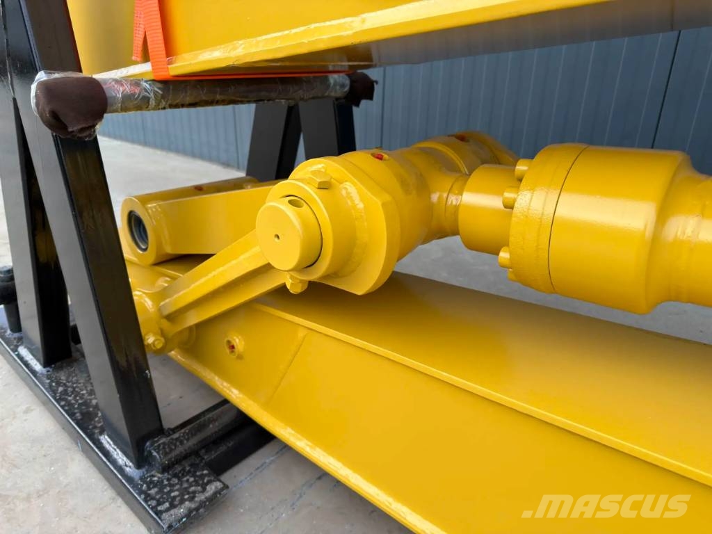 Komatsu PC220 18m set Long Reach Equipment جرافات عكسية