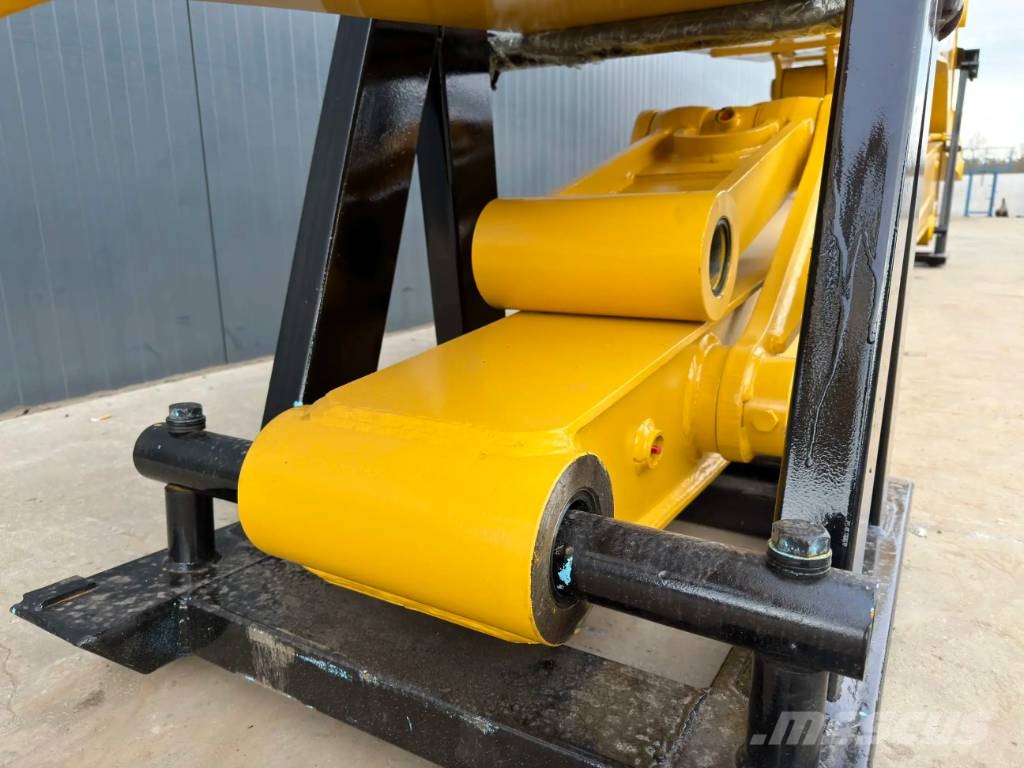 Komatsu PC220 18m set Long Reach Equipment جرافات عكسية