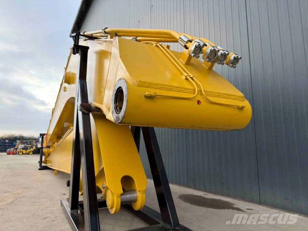 Komatsu PC220 18m set Long Reach Equipment جرافات عكسية