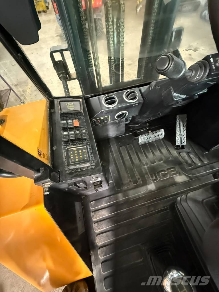 JCB 930-4, Air condition ラフターテレントラック