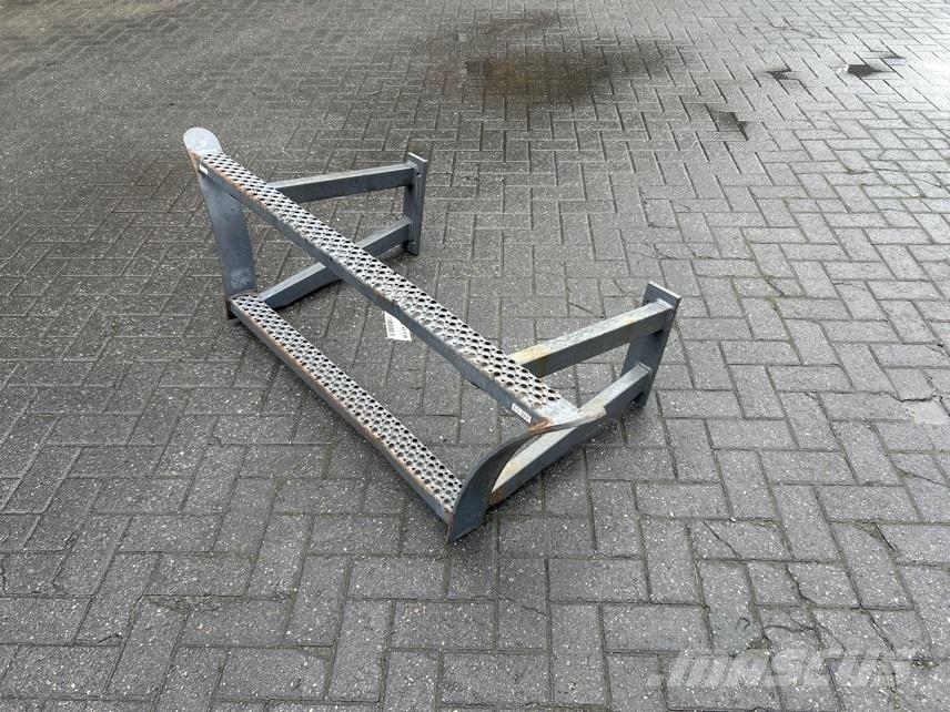 Terex TW150-6047945-Stair panel/Trittstufen/Traptreden Chassis og suspension