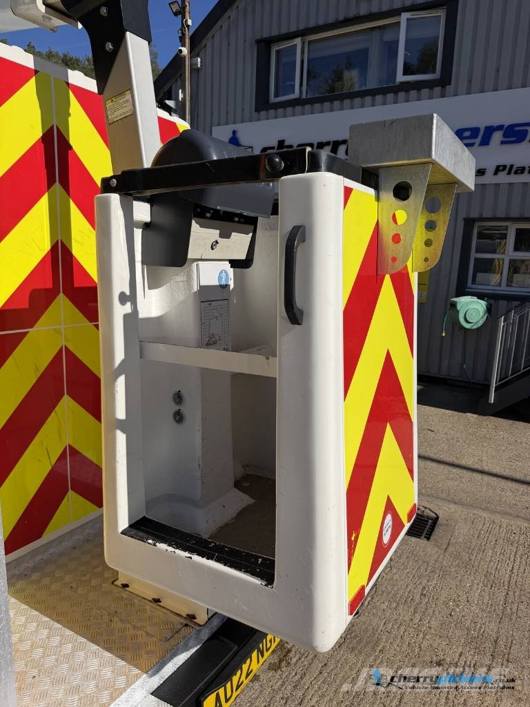 Renault Master Klubb K26 Cherry Picker Bilmontert lift