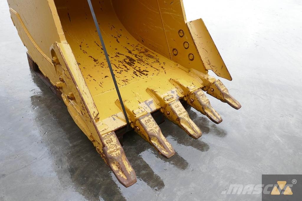 CAT 320 Bucket Buckets