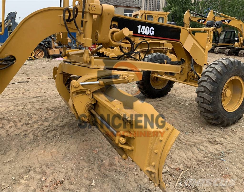 CAT 140G Greideri