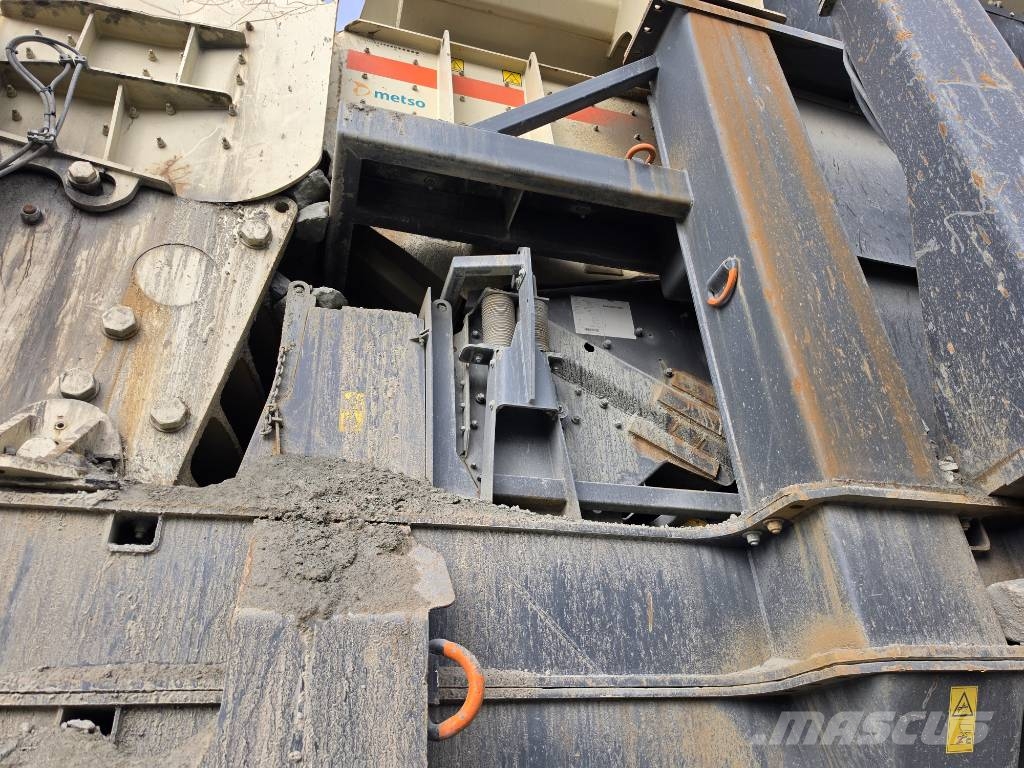 Metso LT 130 E Mobilni drobilniki