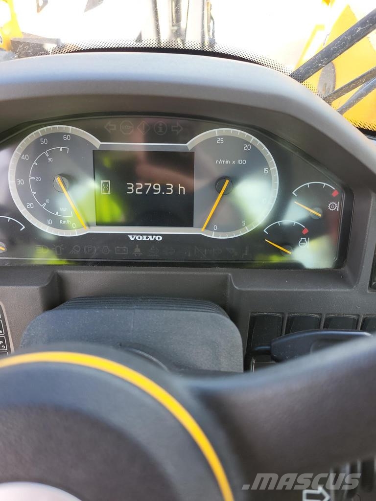 Volvo L110H2 لوادر بعجل