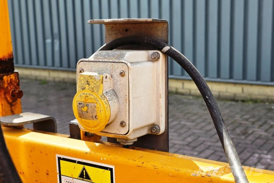 Haulotte Compact 10N Electric, 10m Working Height, 230kg Ca Mini Pale Gommate