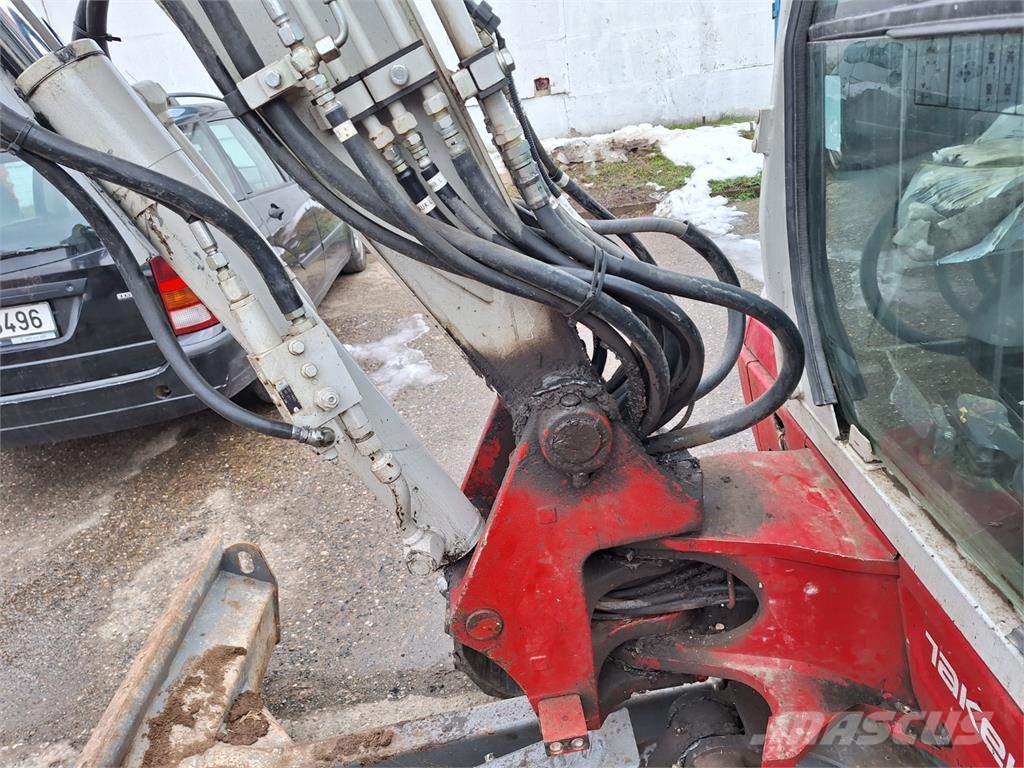 Takeuchi TB 235-2 معدات البناء - غير ذلك
