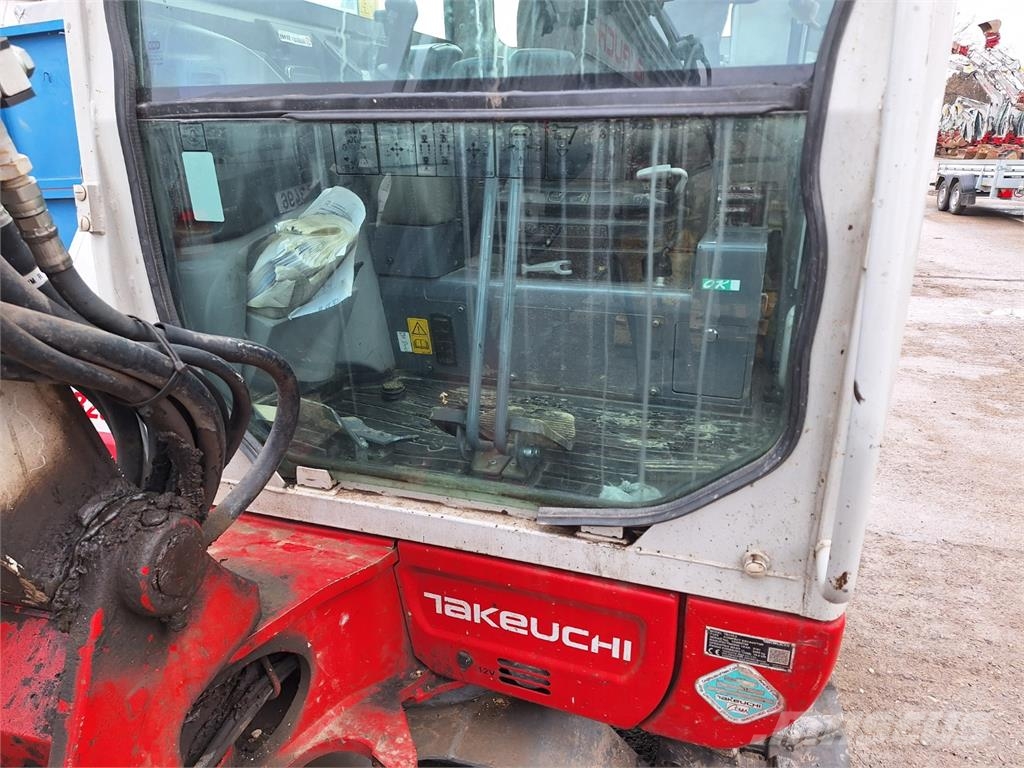 Takeuchi TB 235-2 معدات البناء - غير ذلك