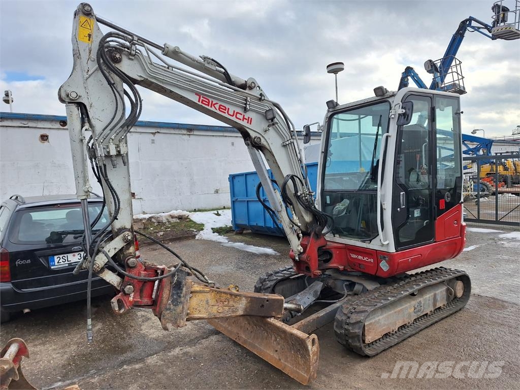 Takeuchi TB 235-2 معدات البناء - غير ذلك