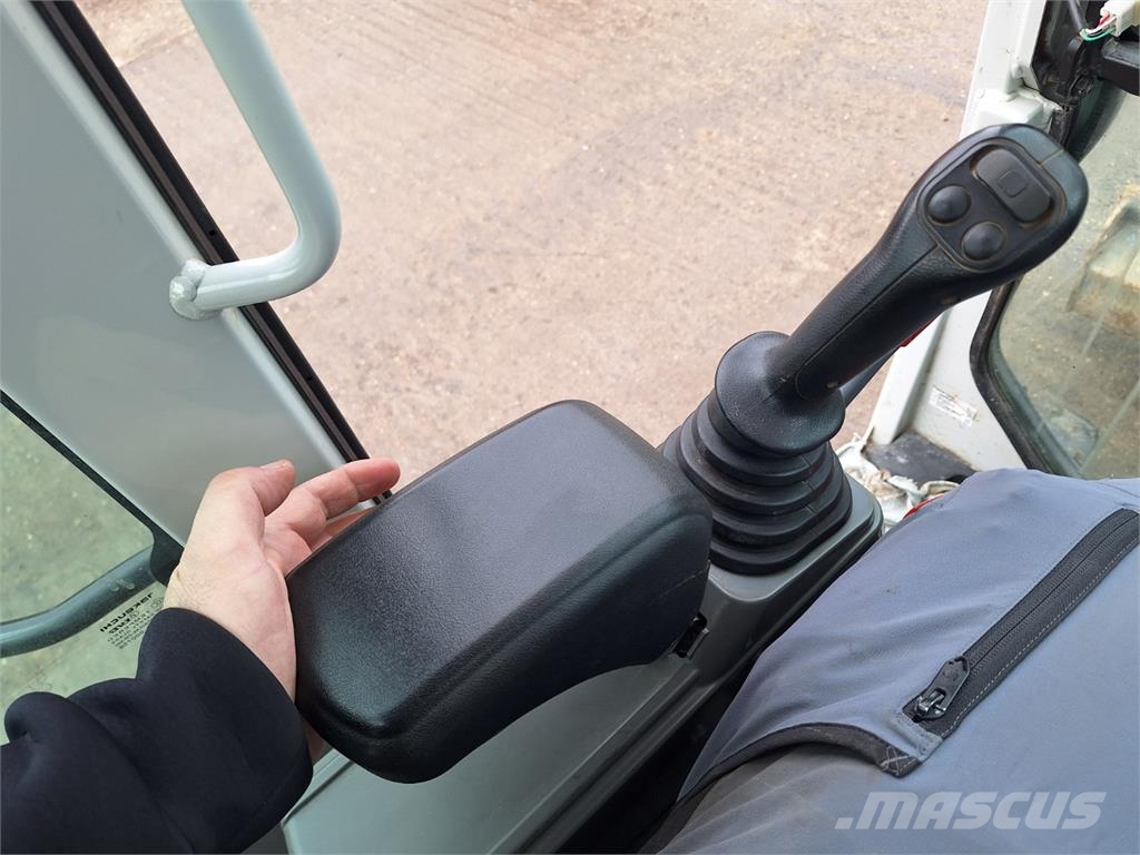 Takeuchi TB 235-2 معدات البناء - غير ذلك
