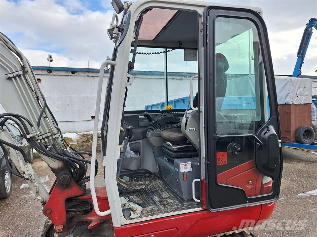 Takeuchi TB 235-2 معدات البناء - غير ذلك