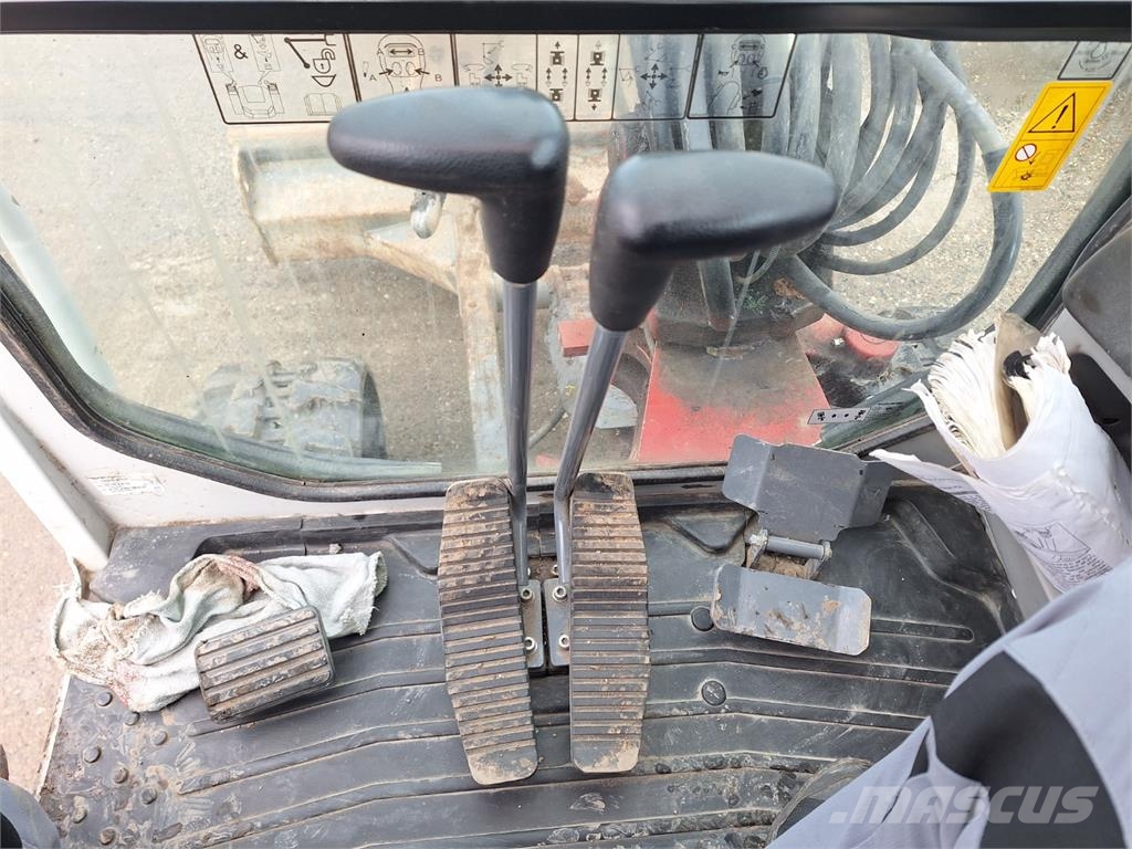 Takeuchi TB 235-2 معدات البناء - غير ذلك