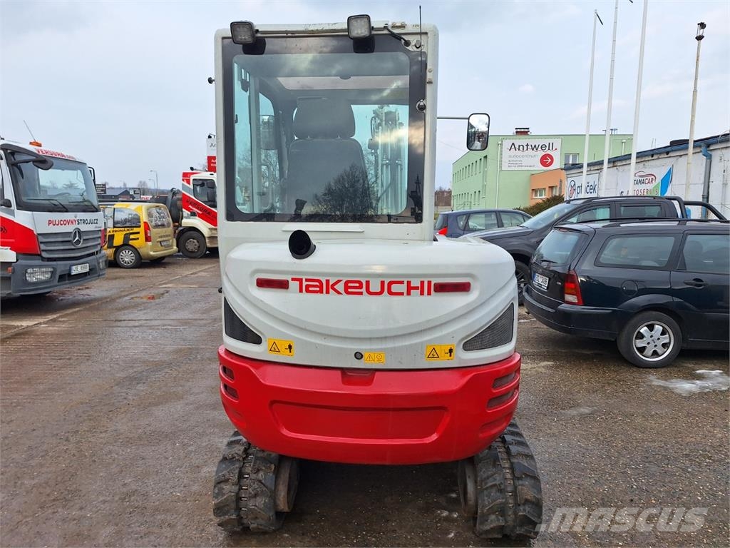 Takeuchi TB 235-2 معدات البناء - غير ذلك