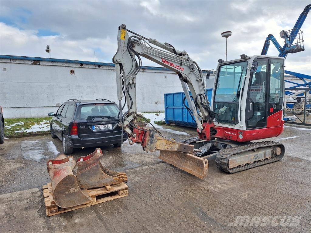 Takeuchi TB 235-2 معدات البناء - غير ذلك