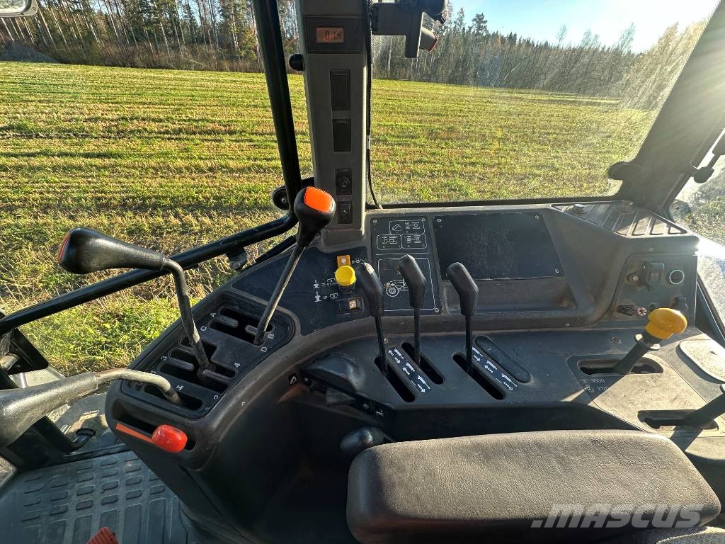 New Holland TM120 Classic Traktoren