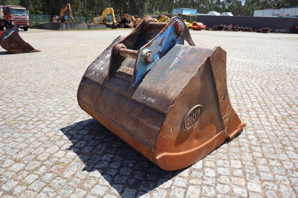  Balde escavação 1500 mm Ø80 Geith دلاء