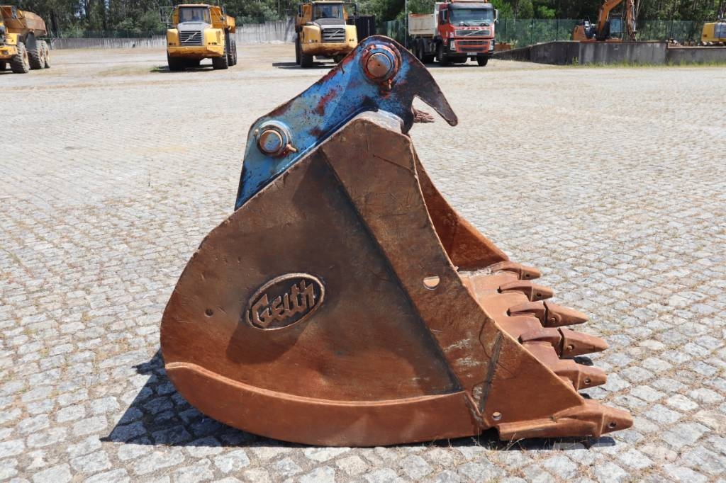  Balde escavação 1500 mm Ø80 Geith دلاء